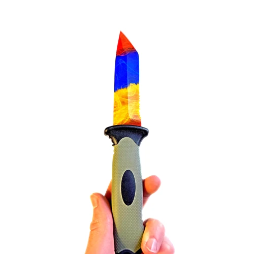 NÓŻ URSUS MARBLE FADE OSTRY CS2.webp