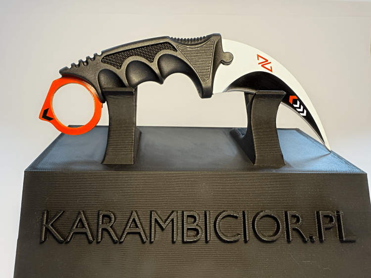 NÓŻ KARAMBIT ASIIMOV CS2CSGO IRL.png