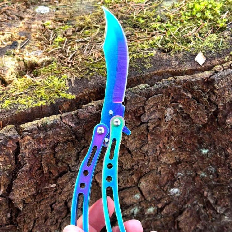 NÓŻ MOTYLKOWY RAINBOW FADE CS2CSGO IRL.jpg