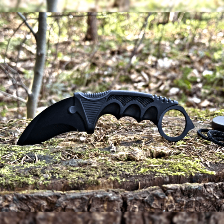 NÓŻ KARAMBIT BLACK CS2CSGO IRL.png